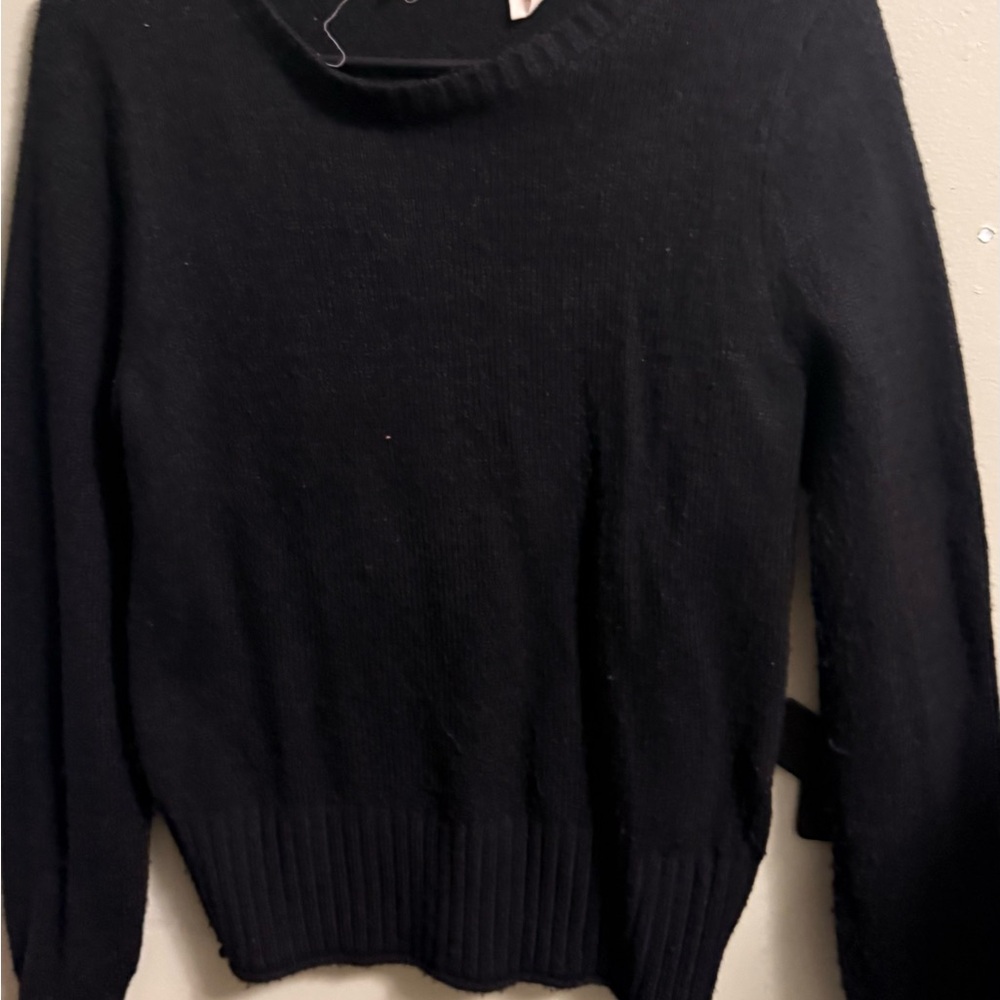 Levi's Women's Black Crew Neck Sweater